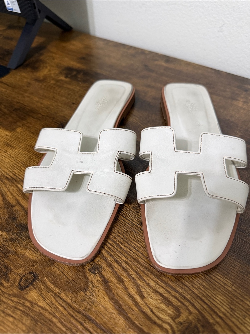 Hermes White Leather H-Cutout Slide Mules